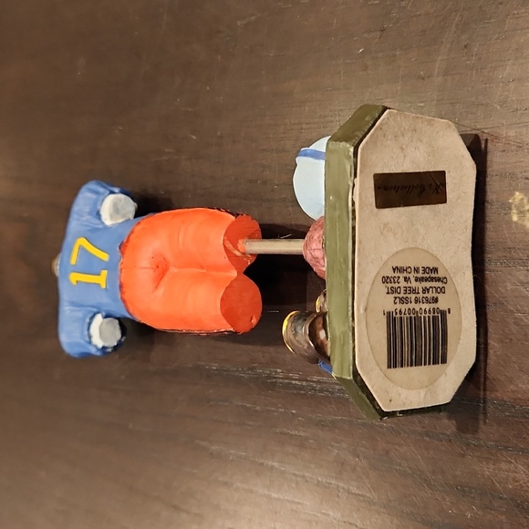 Vintage K's Collection, Football figurine, #17 - Picture 11 of 16